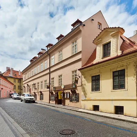 Charles Bridge Apartmán