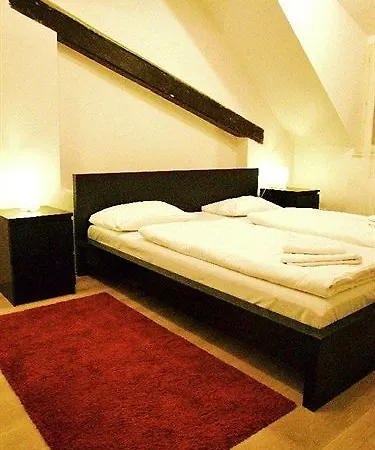 Charles Bridge Apartment Prague