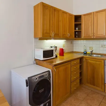 Charles Bridge Apartment Prague